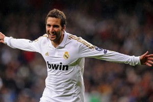 开云体育官方网站-秘鲁对阵塞维利亚，布鲁诺，在安第斯山与瓜达尔基维尔河之间筑起攻防转换的桥梁