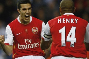 开云体育入口-西甲国家德比焦点战，黄蜂强势拿下公牛，体育世界里的跨界隐喻