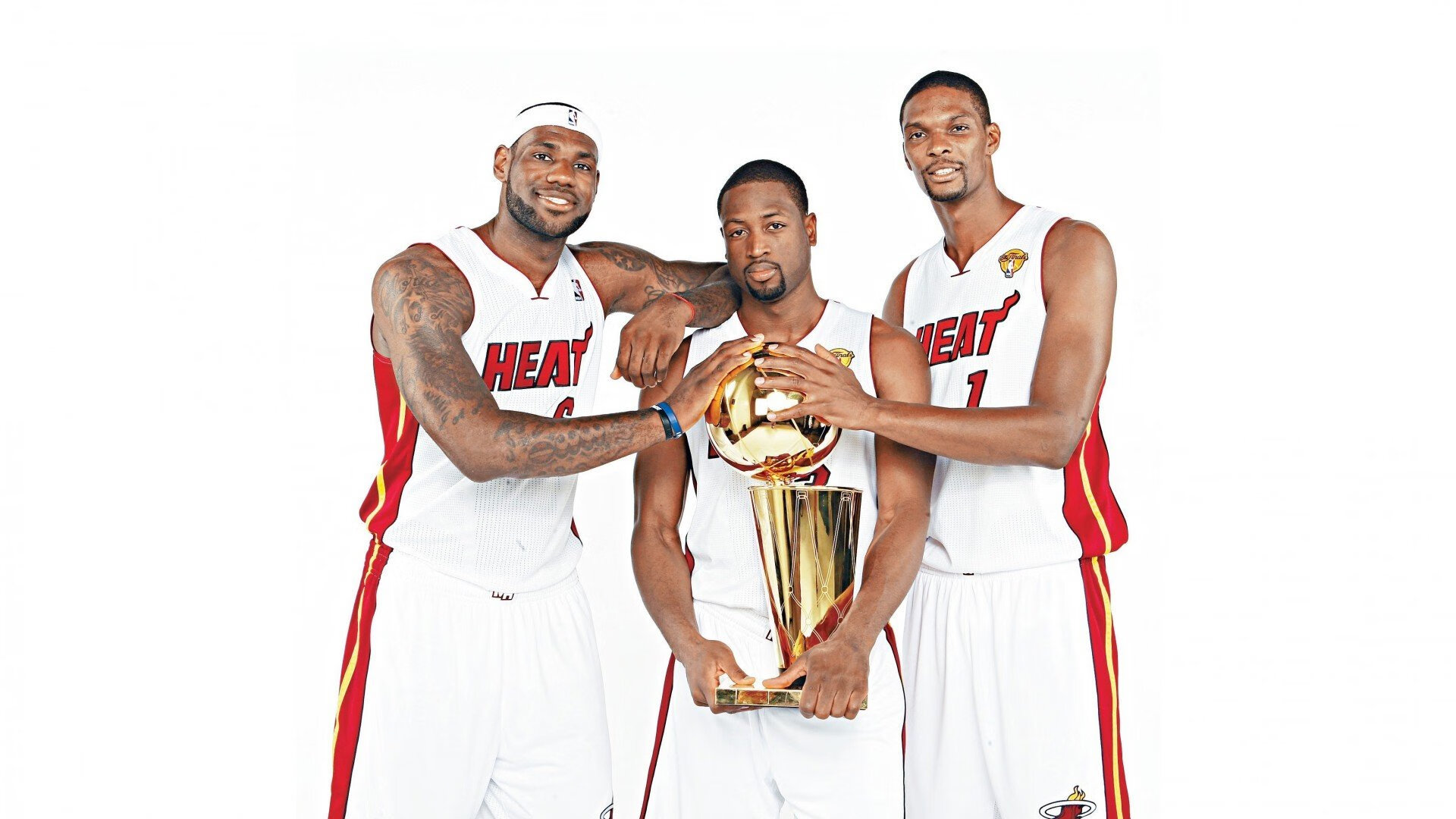 湖人末节带走新疆队，乔治进攻端无人可挡，当篮球成为世界语言